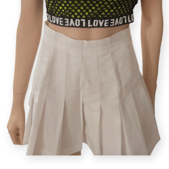 Tennis Skirt - Picture 4 of 12